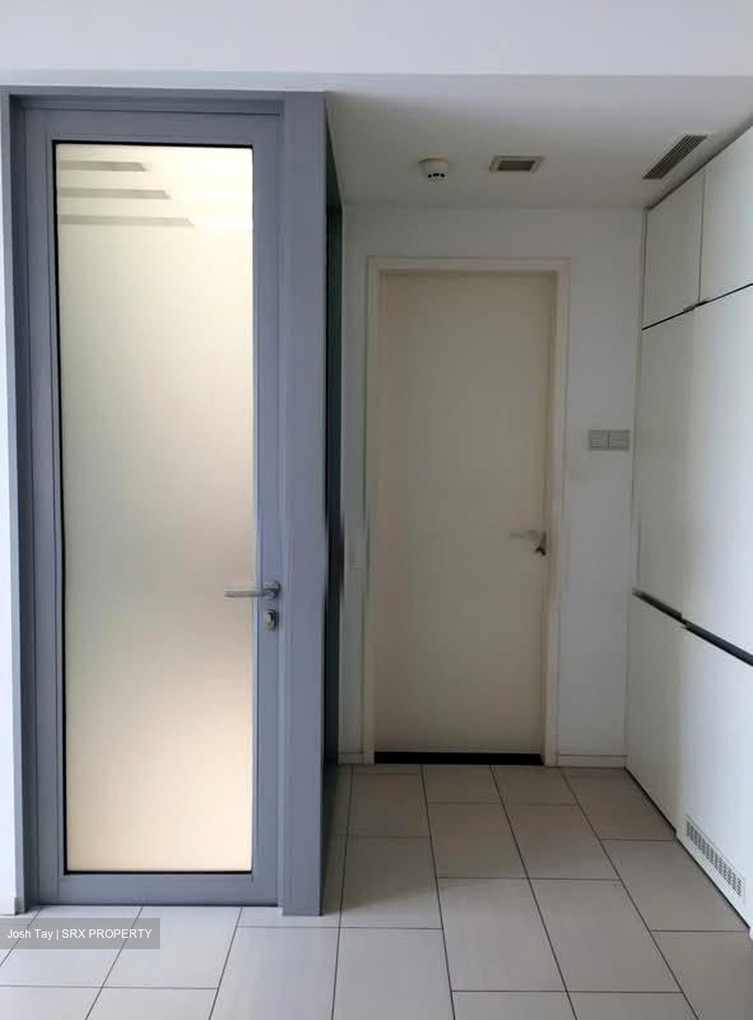 Regency Suites (D3), Office #577053491
